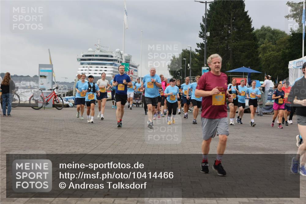 13.09.2026 - Kiel Lauf Andreas Tolksdorf http://msf.ph/oto/10414466 13.09.2026 10:05:25 Kiellinie 248, 6193, 12356, 4, 10397 meine-sportfotos.de