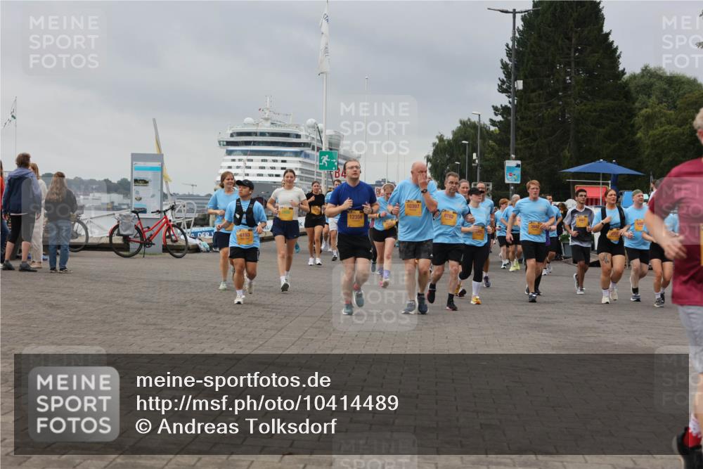 13.09.2026 - Kiel Lauf Andreas Tolksdorf http://msf.ph/oto/10414489 13.09.2026 10:05:26 Kiellinie 6193, 12356, 10397, 8782 meine-sportfotos.de