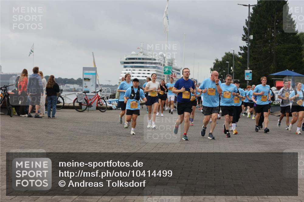 13.09.2026 - Kiel Lauf Andreas Tolksdorf http://msf.ph/oto/10414499 13.09.2026 10:05:27 Kiellinie 6193, 34, 12356, 10397, 8782, 10352, 2992 meine-sportfotos.de