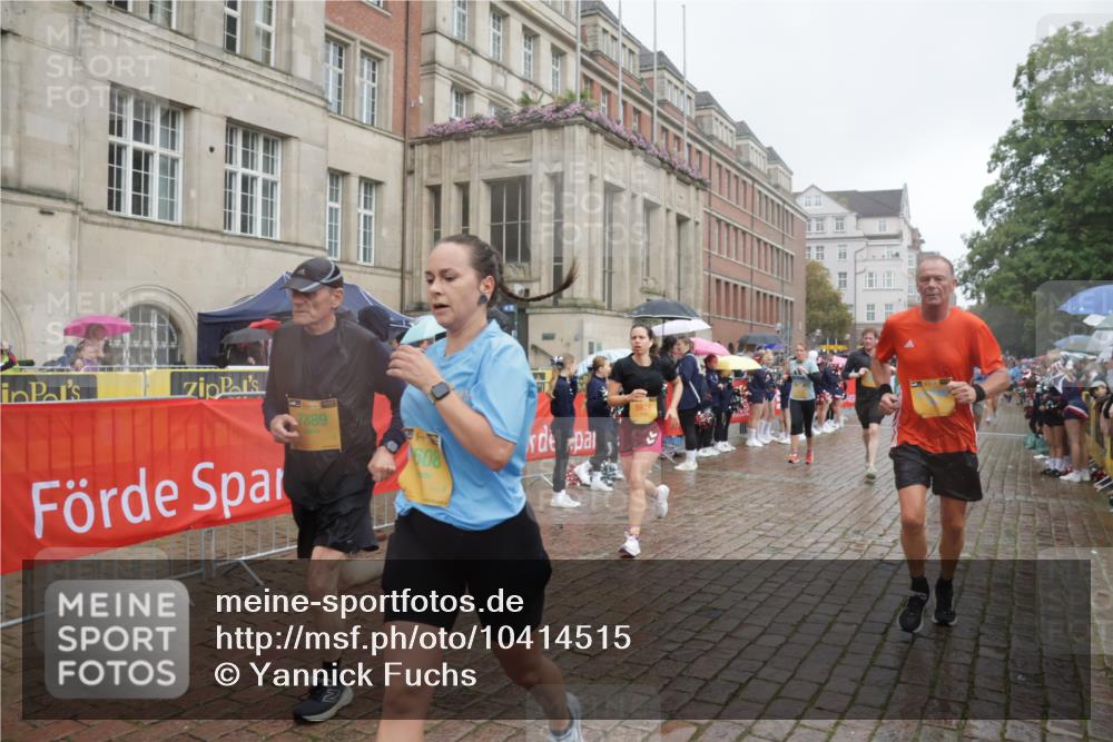 13.09.2026 - Kiel Lauf Yannick Fuchs http://msf.ph/oto/10414515 13.09.2026 10:46:20 Ziel 1013, 1913, 2448, 2776, 3422, 4331, 4397, 4516, 5017, 5421, 7044, 7241, 7840, 8277, 8310, 8520, 9361, 10469, 10699, 10836, 11232, 11642, 12000, 12077, 12306, 12481, 12743, 123, 272, 498, 499, 550, 665, 1030, 1374, 1582, 1725, 2421, 3608, 3781, 3844, 5348, 5510, 5515, 5564, 6385, 6436, 6980, 7073, 7241, 7772, 7889, 7939, 8203, 8403, 8551, 8561, 8655, 8816, 8881, 9207, 9375, 9715, 10050, 10809, 4499, 9875, 12466, 1229, 1537, 2563, 7889 meine-sportfotos.de