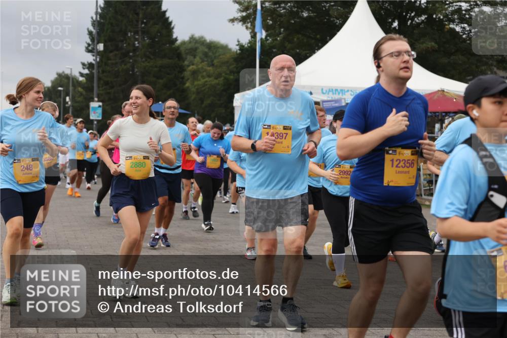 13.09.2026 - Kiel Lauf Andreas Tolksdorf http://msf.ph/oto/10414566 13.09.2026 10:05:31 Kiellinie 383580, 248, 38, 2880, 7693, 38, 1397, 2992, 1, 38, 12356 meine-sportfotos.de