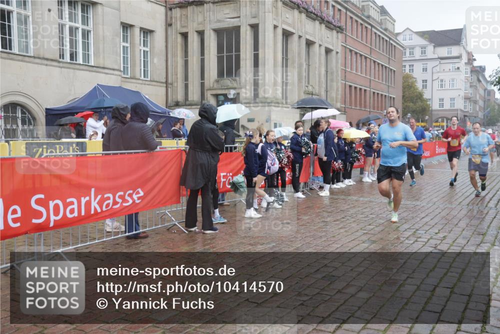 13.09.2026 - Kiel Lauf Yannick Fuchs http://msf.ph/oto/10414570 13.09.2026 10:46:23 Ziel 206, 1013, 1913, 2448, 2776, 3422, 4331, 4397, 4516, 5017, 5421, 7044, 7840, 8277, 8310, 8520, 9361, 9415, 10469, 10699, 10836, 11232, 11642, 12000, 12077, 12306, 12743, 123, 272, 498, 499, 550, 665, 1030, 1374, 1582, 1725, 2421, 3422, 3781, 3844, 5017, 5348, 5510, 5515, 5564, 6385, 6436, 6980, 7073, 7241, 7772, 7939, 8310, 8403, 8551, 8561, 8655, 8881, 9207, 9375, 9715, 10050, 10809, 4499, 9875, 12466, 1229, 1537, 2563, 7889 meine-sportfotos.de