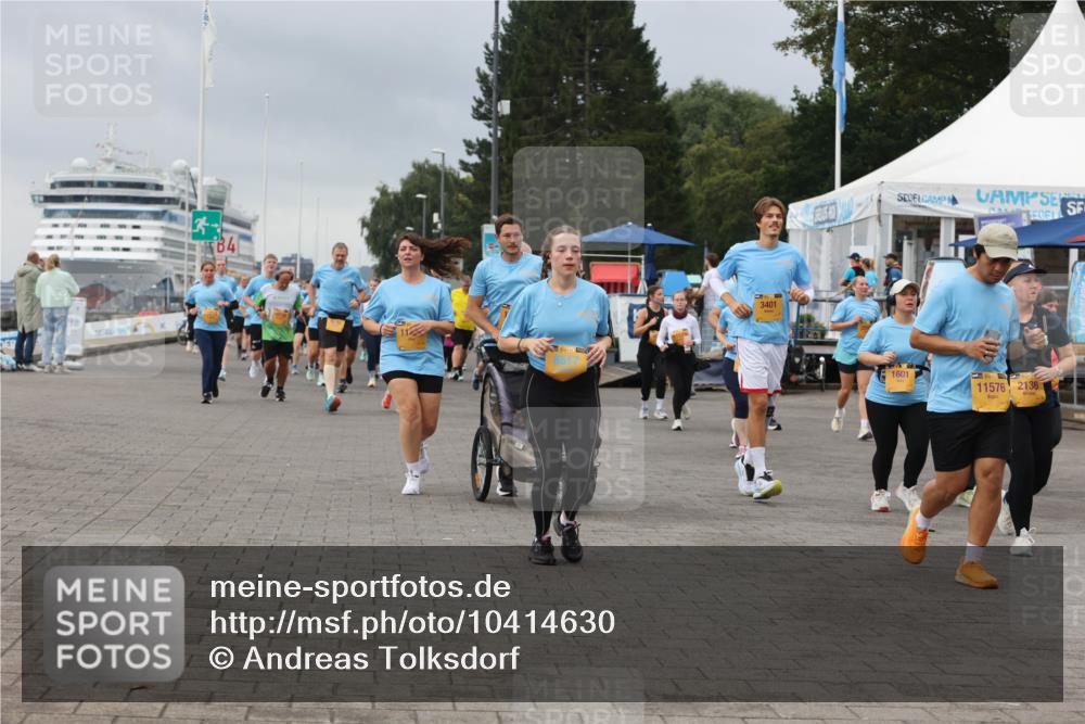 13.09.2026 - Kiel Lauf Andreas Tolksdorf http://msf.ph/oto/10414630 13.09.2026 10:05:38 Kiellinie 3401, 1601, 11576, 2136 meine-sportfotos.de