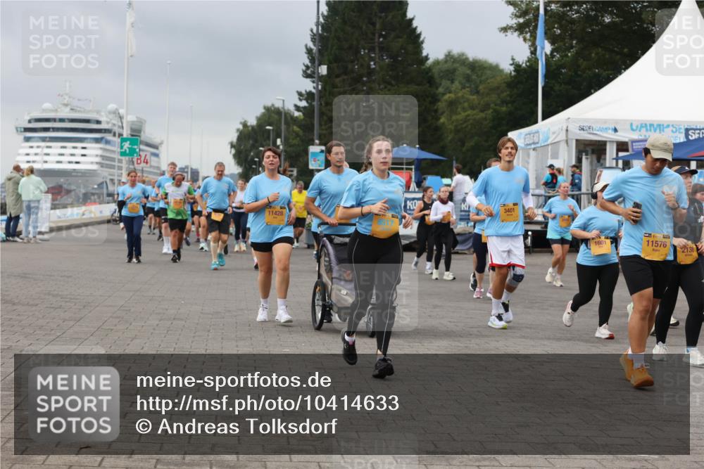 13.09.2026 - Kiel Lauf Andreas Tolksdorf http://msf.ph/oto/10414633 13.09.2026 10:05:38 Kiellinie 13, 11428, 3401, 1601, 11576, 136 meine-sportfotos.de