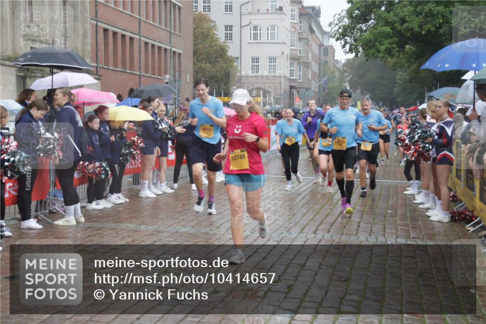 13.09.2026 - Kiel Lauf Yannick Fuchs http://msf.ph/oto/10414657 13.09.2026 10:46:28 Ziel 206, 972, 1430, 1913, 2027, 2037, 4242, 4331, 4763, 7061, 8277, 8520, 9415, 9844, 10469, 10758, 10836, 11232, 11742, 11825, 12000, 12307, 12704, 12743, 272, 498, 550, 665, 1013, 1030, 1374, 1582, 2448, 2776, 3422, 3781, 3844, 4397, 4516, 5017, 5348, 5421, 5510, 5515, 5564, 6385, 6436, 6980, 7044, 7073, 7241, 7772, 7840, 7939, 8310, 8403, 8551, 8561, 8655, 8881, 9207, 9361, 9375, 9715, 10050, 10699, 10809, 11642, 4499, 9875, 12466, 7889 meine-sportfotos.de