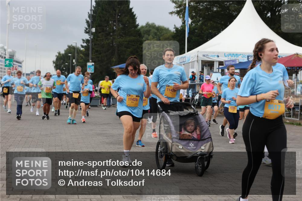 13.09.2026 - Kiel Lauf Andreas Tolksdorf http://msf.ph/oto/10414684 13.09.2026 10:05:40 Kiellinie 101, 30, 11210, 38, 11428, 62, 11429, 6341, 8517 meine-sportfotos.de