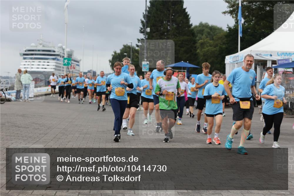 13.09.2026 - Kiel Lauf Andreas Tolksdorf http://msf.ph/oto/10414730 13.09.2026 10:05:44 Kiellinie 11210, 10130, 5920, 9182, 9873 meine-sportfotos.de
