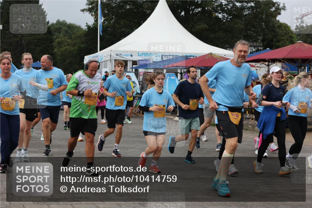 13.09.2026 - Kiel Lauf Andreas Tolksdorf http://msf.ph/oto/10414759 13.09.2026 10:05:46 Kiellinie 39, 11210, 35, 10130, 173, 920, 3977, 9182, 9022 meine-sportfotos.de