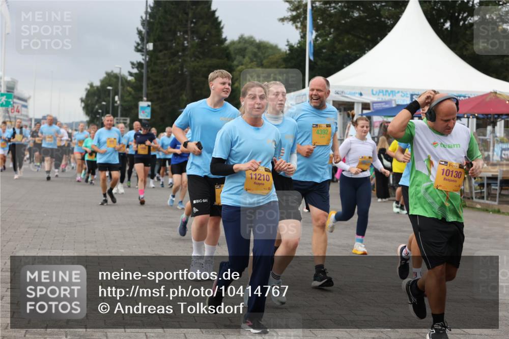 13.09.2026 - Kiel Lauf Andreas Tolksdorf http://msf.ph/oto/10414767 13.09.2026 10:05:47 Kiellinie 84, 38, 11210, 39, 4392, 38, 10130 meine-sportfotos.de
