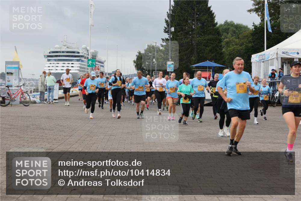 13.09.2026 - Kiel Lauf Andreas Tolksdorf http://msf.ph/oto/10414834 13.09.2026 10:05:52 Kiellinie 805, 5527, 2041, 1858 meine-sportfotos.de