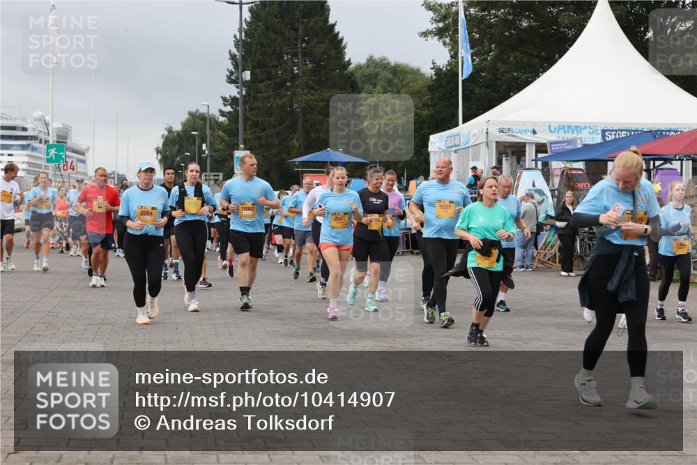 13.09.2026 - Kiel Lauf Andreas Tolksdorf http://msf.ph/oto/10414907 13.09.2026 10:05:55 Kiellinie 4035, 10057, 8704, 2041, 5527, 736 meine-sportfotos.de