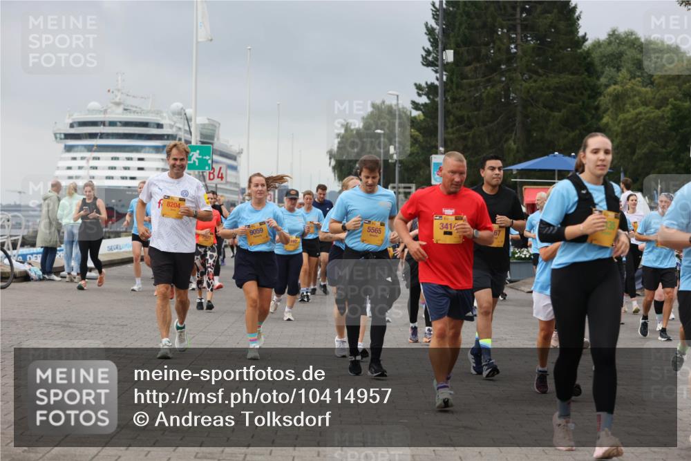 13.09.2026 - Kiel Lauf Andreas Tolksdorf http://msf.ph/oto/10414957 13.09.2026 10:05:58 Kiellinie 8204, 3, 4, 2975, 9059, 192, 3414, 67, 5565 meine-sportfotos.de