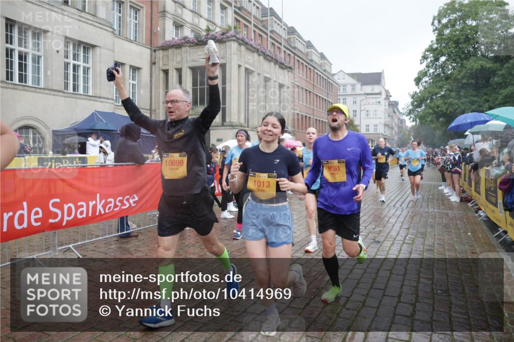 13.09.2026 - Kiel Lauf Yannick Fuchs http://msf.ph/oto/10414969 13.09.2026 10:46:50 Ziel 184, 189, 226, 898, 1982, 2551, 2576, 2594, 2702, 2728, 3533, 3878, 3964, 4674, 5449, 5591, 5974, 6551, 6874, 6909, 8219, 8283, 8475, 8901, 9248, 9474, 9713, 10088, 10144, 10305, 10398, 10706, 10814, 11075, 12260, 12693, 206, 972, 1013, 1325, 1430, 1913, 2027, 2037, 2594, 2776, 3109, 3117, 3677, 4242, 4331, 4397, 4499, 4516, 4763, 5421, 5591, 5974, 7044, 7061, 8277, 8520, 8678, 9361, 9415, 9844, 9875, 10469, 10699, 10758, 10836, 11232, 11642, 12000, 12704, 85, 111 meine-sportfotos.de