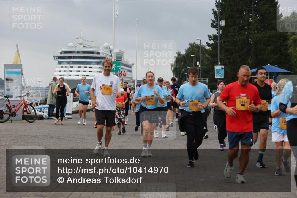 13.09.2026 - Kiel Lauf Andreas Tolksdorf http://msf.ph/oto/10414970 13.09.2026 10:05:59 Kiellinie 8204, 4, 9059, 3414, 467, 5565, 11 meine-sportfotos.de