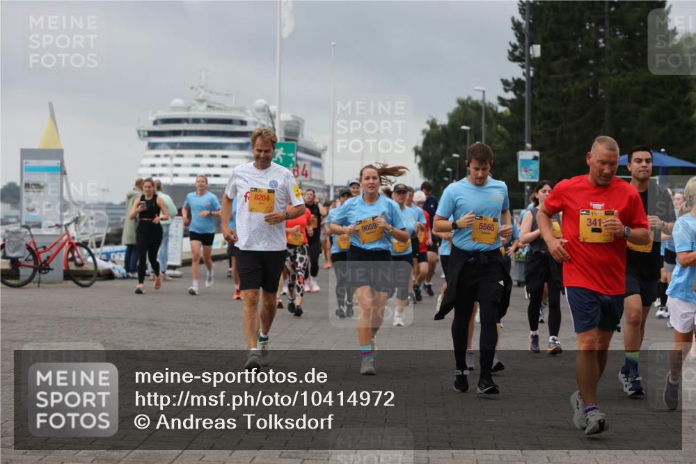13.09.2026 - Kiel Lauf Andreas Tolksdorf http://msf.ph/oto/10414972 13.09.2026 10:05:59 Kiellinie 8204, 3397, 9059, 5565, 11, 38, 341 meine-sportfotos.de