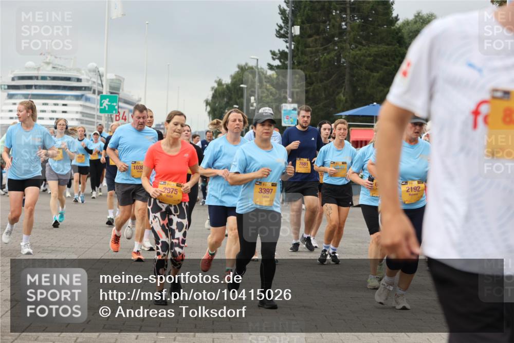 13.09.2026 - Kiel Lauf Andreas Tolksdorf http://msf.ph/oto/10415026 13.09.2026 10:06:04 Kiellinie 13, 4, 1, 39, 1038, 39, 2975, 39, 3397, 7681, 2192, 8 meine-sportfotos.de
