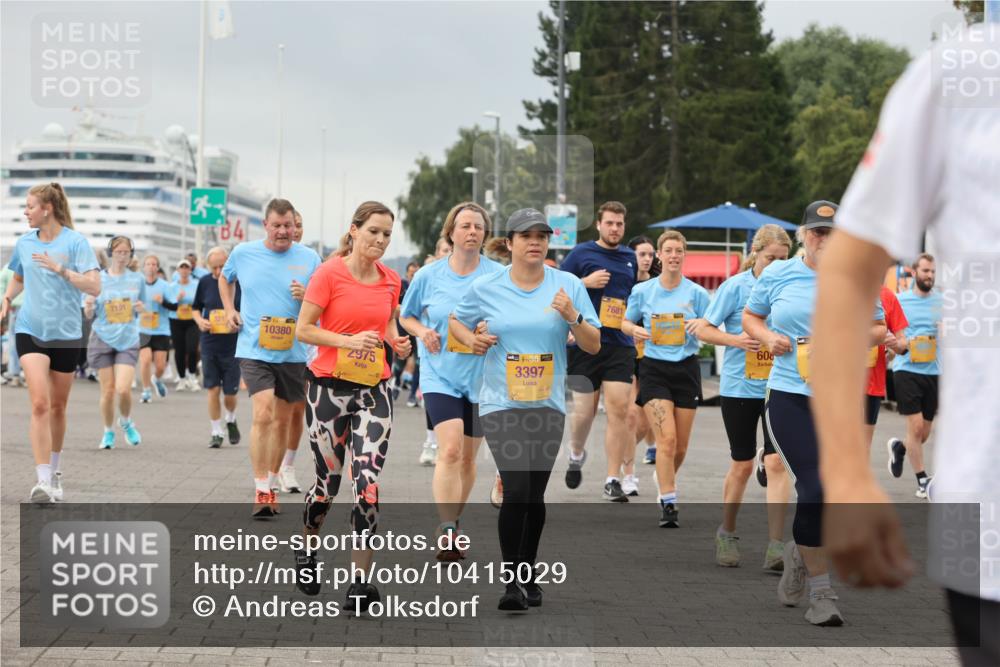 13.09.2026 - Kiel Lauf Andreas Tolksdorf http://msf.ph/oto/10415029 13.09.2026 10:06:04 Kiellinie 13, 84, 7191, 10380, 2975, 3397, 7681, 608 meine-sportfotos.de