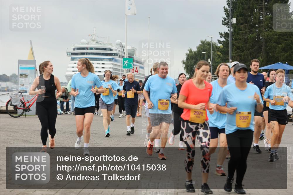 13.09.2026 - Kiel Lauf Andreas Tolksdorf http://msf.ph/oto/10415038 13.09.2026 10:06:05 Kiellinie 91, 3, 4, 3213, 10380, 2975, 3397 meine-sportfotos.de
