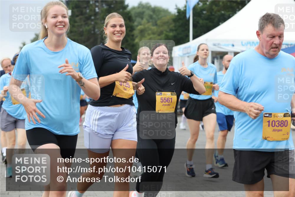 13.09.2026 - Kiel Lauf Andreas Tolksdorf http://msf.ph/oto/10415071 13.09.2026 10:06:09 Kiellinie 9125, 48, 5561, 10380 meine-sportfotos.de