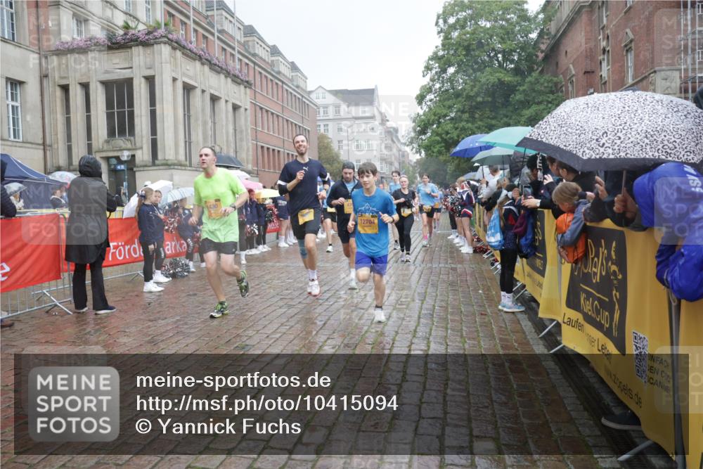 13.09.2026 - Kiel Lauf Yannick Fuchs http://msf.ph/oto/10415094 13.09.2026 10:47:02 Ziel 85, 111, 184, 189, 226, 404, 525, 816, 1169, 1563, 1674, 2576, 2728, 4014, 4147, 4894, 5089, 5424, 6742, 7040, 7089, 8238, 8364, 9044, 9048, 9200, 9453, 9474, 9675, 10088, 10144, 10197, 10305, 10657, 11343, 11441, 11773, 12584, 12693, 206, 898, 972, 1325, 1430, 1982, 2027, 2037, 2551, 2594, 2702, 3109, 3117, 3533, 3677, 3878, 3964, 4242, 4499, 4674, 4763, 5449, 5591, 5974, 6551, 6874, 6909, 7061, 8219, 8283, 8475, 8678, 8901, 9415, 9844, 9875, 10758, 12704, 116, 1913, 8520 meine-sportfotos.de
