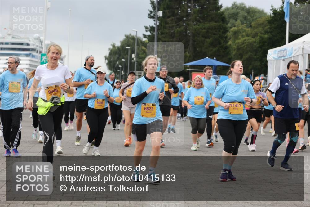 13.09.2026 - Kiel Lauf Andreas Tolksdorf http://msf.ph/oto/10415133 13.09.2026 10:06:14 Kiellinie 7516, 9348, 6908, 102, 39, 6823, 47, 7473, 11417, 51 meine-sportfotos.de