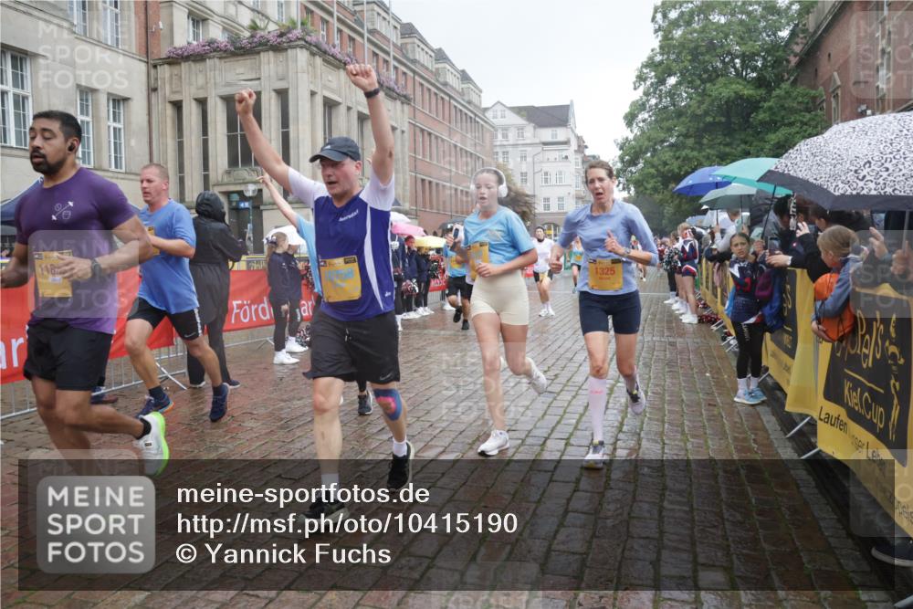 13.09.2026 - Kiel Lauf Yannick Fuchs http://msf.ph/oto/10415190 13.09.2026 10:47:07 Ziel 85, 111, 116, 404, 525, 816, 1107, 1563, 1674, 4380, 4789, 4894, 5089, 5424, 5914, 6142, 6742, 7040, 8238, 8364, 8839, 9044, 9048, 9200, 9453, 9536, 9646, 9675, 9989, 10197, 10340, 10508, 10657, 11343, 11560, 11561, 11730, 11773, 12584, 184, 189, 226, 404, 898, 972, 1169, 1325, 1982, 2027, 2551, 2576, 2594, 2702, 2728, 3109, 3117, 3533, 3677, 3878, 3964, 4014, 4147, 4499, 4674, 5449, 5591, 5974, 6551, 6874, 6909, 8219, 8283, 8475, 8678, 8901, 9844, 9875, 10758, 365 meine-sportfotos.de