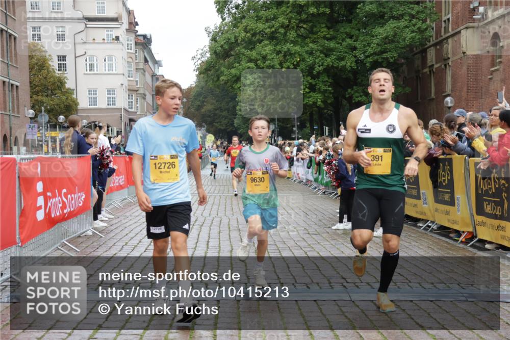 13.09.2026 - Kiel Lauf Yannick Fuchs http://msf.ph/oto/10415213 13.09.2026 09:36:28 Ziel 391, 3866, 9630, 12726, 3056, 5662, 2430, 7546, 9450, 7782, 9610 meine-sportfotos.de