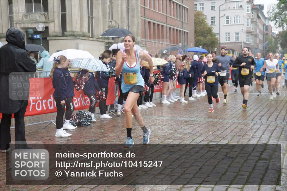 13.09.2026 - Kiel Lauf Yannick Fuchs http://msf.ph/oto/10415247 13.09.2026 10:47:10 Ziel 85, 111, 116, 816, 1107, 1367, 1563, 1674, 1803, 4380, 4773, 4789, 4894, 5089, 5195, 5424, 5649, 5914, 6142, 6742, 7040, 8238, 8839, 9200, 9453, 9536, 9645, 9646, 9675, 9989, 10340, 10508, 10657, 10718, 10949, 11560, 11561, 11730, 11773, 12584, 184, 189, 226, 404, 525, 898, 1169, 1982, 2551, 2576, 2594, 2702, 2728, 3109, 3533, 3878, 3964, 4014, 4147, 4499, 4674, 4894, 5449, 5591, 5974, 6551, 6874, 6909, 8219, 8283, 8475, 8901, 9875, 365 meine-sportfotos.de