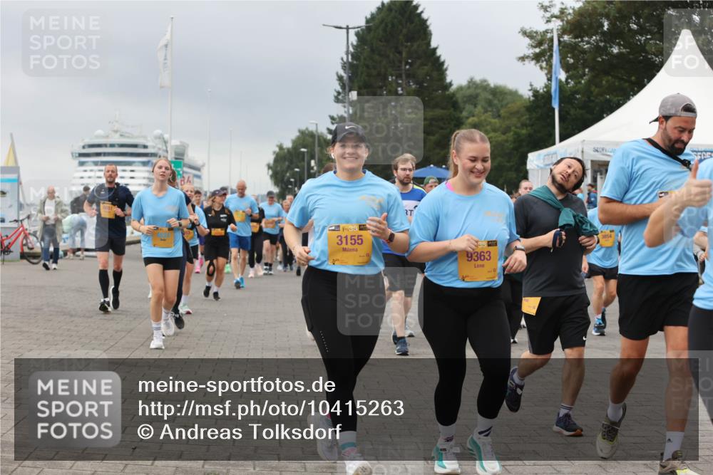 13.09.2026 - Kiel Lauf Andreas Tolksdorf http://msf.ph/oto/10415263 13.09.2026 10:06:20 Kiellinie 6051, 38, 3155, 9363 meine-sportfotos.de