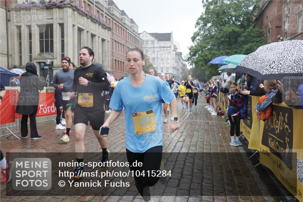 13.09.2026 - Kiel Lauf Yannick Fuchs http://msf.ph/oto/10415284 13.09.2026 10:47:13 Ziel 116, 816, 1107, 1367, 1563, 1674, 1803, 2185, 2713, 2947, 3183, 3463, 4380, 4773, 4789, 5089, 5195, 5424, 5649, 5914, 6142, 6742, 8238, 8707, 8839, 8953, 9200, 9536, 9645, 9646, 9675, 9989, 10340, 10508, 10657, 10718, 10949, 11560, 11561, 11730, 11773, 85, 111, 184, 189, 226, 404, 525, 898, 1169, 1982, 2551, 2576, 2594, 2702, 2728, 3109, 3533, 3878, 3964, 4014, 4147, 4674, 4894, 5424, 5449, 5591, 5974, 6551, 6742, 6874, 6909, 8219, 8283, 8475, 8901, 365 meine-sportfotos.de