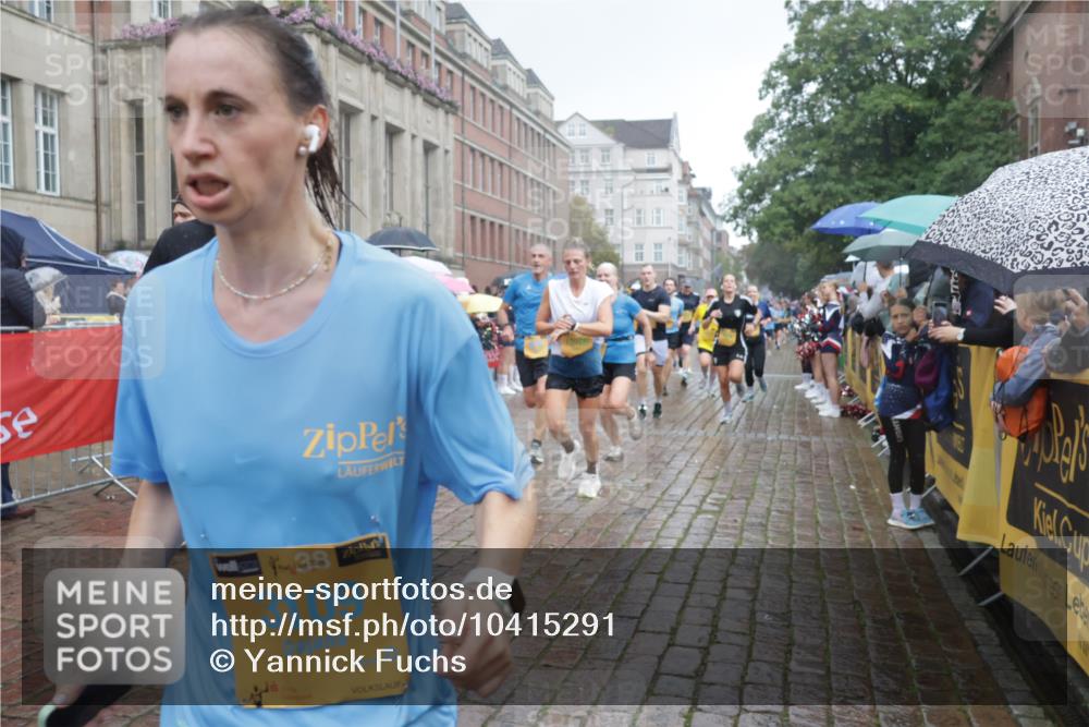 13.09.2026 - Kiel Lauf Yannick Fuchs http://msf.ph/oto/10415291 13.09.2026 10:47:14 Ziel 116, 816, 821, 1107, 1367, 1563, 1674, 1803, 2000, 2185, 2429, 2713, 2947, 3183, 3463, 4380, 4773, 4789, 5089, 5195, 5649, 5914, 6142, 8238, 8707, 8839, 8953, 9200, 9536, 9645, 9646, 9675, 9989, 10340, 10508, 10657, 10718, 10949, 11560, 11561, 11730, 11773, 85, 111, 184, 189, 226, 404, 525, 816, 898, 1169, 1982, 2551, 2576, 2594, 2702, 2728, 3109, 3533, 3878, 3964, 4014, 4147, 4674, 4894, 5424, 5449, 5591, 5974, 6551, 6742, 6874, 6909, 8219, 8283, 8475, 8901, 365 meine-sportfotos.de