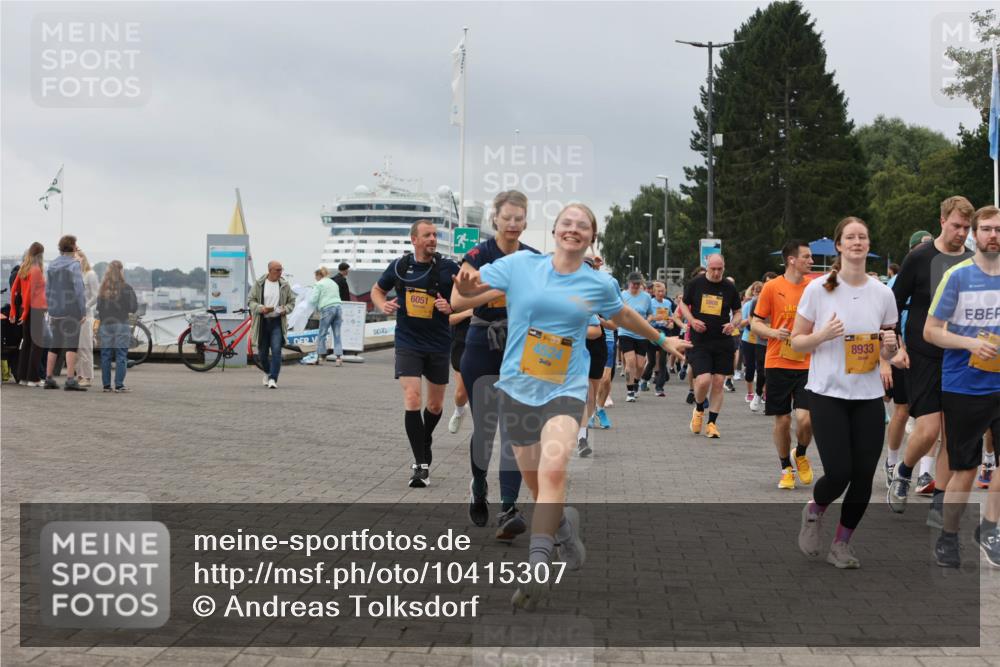 13.09.2026 - Kiel Lauf Andreas Tolksdorf http://msf.ph/oto/10415307 13.09.2026 10:06:21 Kiellinie 6051, 8933 meine-sportfotos.de