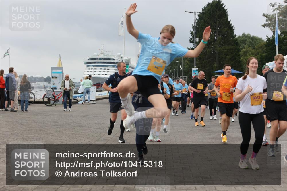 13.09.2026 - Kiel Lauf Andreas Tolksdorf http://msf.ph/oto/10415318 13.09.2026 10:06:22 Kiellinie 6878, 35, 12773, 8933, 9604 meine-sportfotos.de