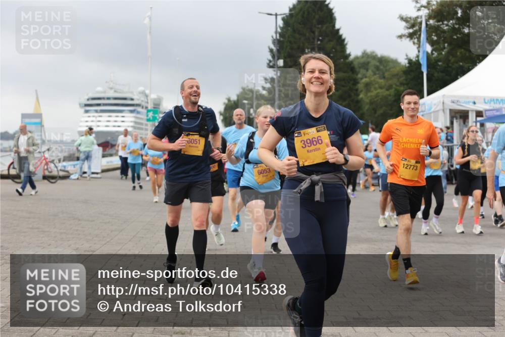 13.09.2026 - Kiel Lauf Andreas Tolksdorf http://msf.ph/oto/10415338 13.09.2026 10:06:23 Kiellinie 6051, 00, 6053, 438, 3966, 12773 meine-sportfotos.de