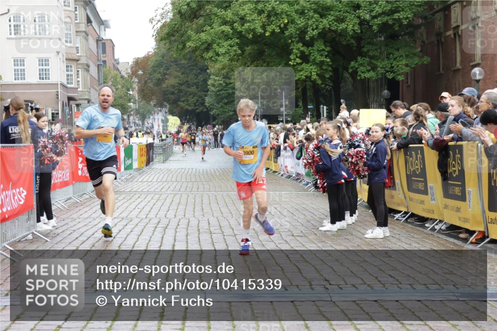 13.09.2026 - Kiel Lauf Yannick Fuchs http://msf.ph/oto/10415339 13.09.2026 09:36:59 Ziel 2455, 3900, 391, 2430, 3866, 7546, 9450, 9630, 12726, 999, 3174, 3481, 7855, 8658, 391, 9630, 12726 meine-sportfotos.de