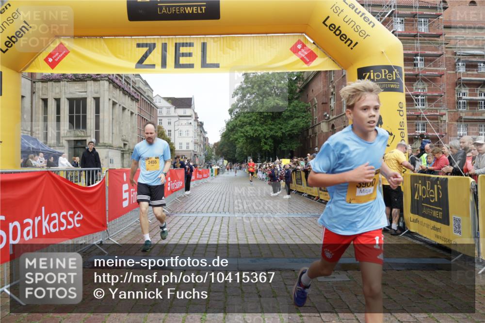 13.09.2026 - Kiel Lauf Yannick Fuchs http://msf.ph/oto/10415367 13.09.2026 09:37:02 Ziel 2455, 3900, 7855, 2430, 3866, 7546, 9450, 9630, 12726, 999, 3174, 3481, 4737, 8658, 9696, 391, 9630, 12726 meine-sportfotos.de