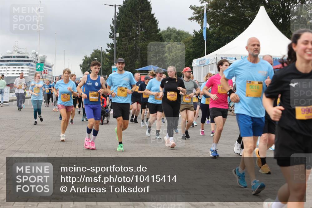 13.09.2026 - Kiel Lauf Andreas Tolksdorf http://msf.ph/oto/10415414 13.09.2026 10:06:27 Kiellinie 4, 7091, 10593, 10864, 4063, 9070, 119, 9016, 990 meine-sportfotos.de