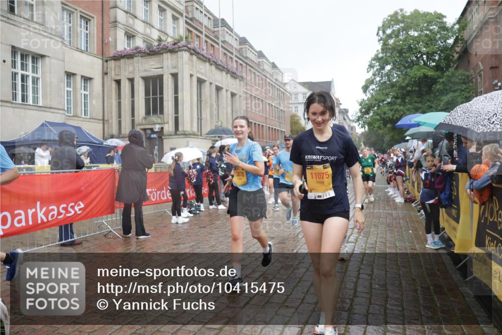 13.09.2026 - Kiel Lauf Yannick Fuchs http://msf.ph/oto/10415475 13.09.2026 10:47:24 Ziel 365, 821, 917, 1280, 1367, 1803, 2000, 2183, 2185, 2429, 2713, 2947, 3064, 3136, 3183, 3463, 3512, 3745, 4070, 4149, 4150, 4187, 4450, 4531, 4773, 5195, 5239, 5505, 6235, 6792, 6981, 7288, 8058, 8309, 8707, 8741, 8953, 9114, 9312, 9645, 9959, 10115, 10668, 10718, 10949, 12596, 85, 111, 116, 184, 189, 226, 404, 525, 816, 898, 1107, 1169, 1367, 1563, 1674, 2576, 2728, 3878, 3964, 4014, 4147, 4380, 4789, 4894, 5089, 5195, 5424, 5449, 5649, 5914, 6142, 6742 meine-sportfotos.de