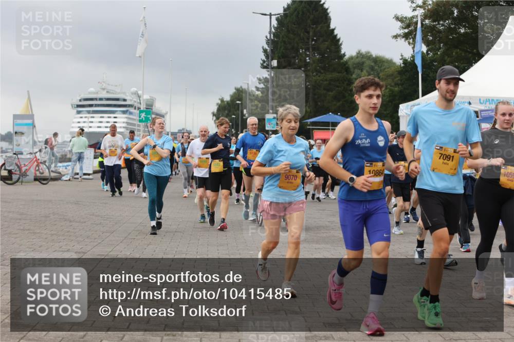 13.09.2026 - Kiel Lauf Andreas Tolksdorf http://msf.ph/oto/10415485 13.09.2026 10:06:29 Kiellinie 5138, 9070, 39, 10864, 38, 7091, 1059 meine-sportfotos.de