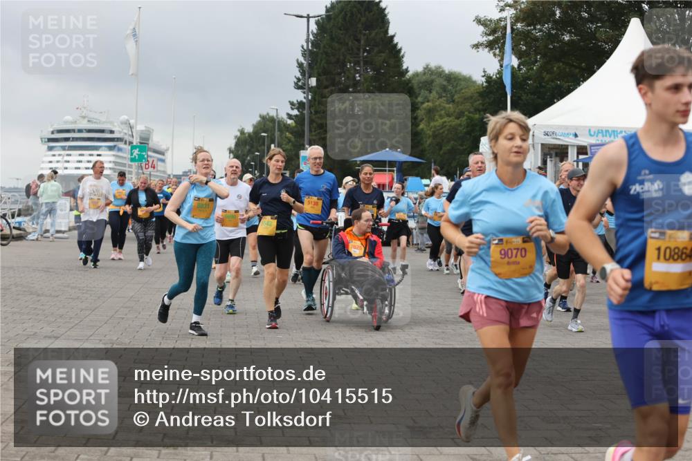 13.09.2026 - Kiel Lauf Andreas Tolksdorf http://msf.ph/oto/10415515 13.09.2026 10:06:30 Kiellinie 8831, 6690, 5138, 7625, 9070, 10864 meine-sportfotos.de
