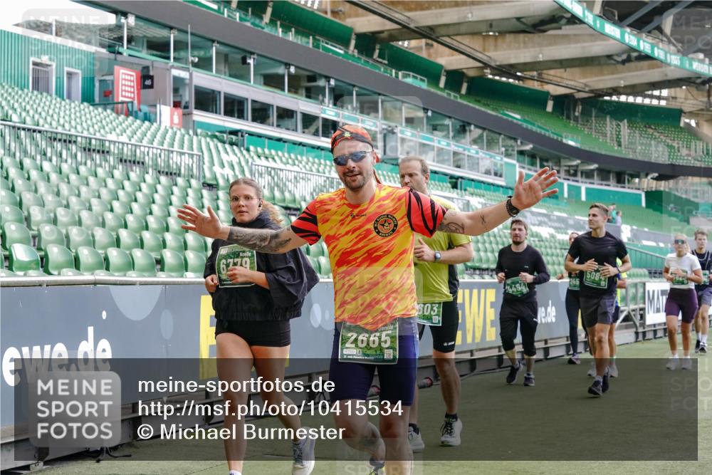 13.09.2026 - 21. swb-Marathon Bremen Michael Burmester http://msf.ph/oto/10415534 13.09.2026 13:19:19 Laufen im Stadion 333, 404, 464, 486, 512, 546, 732, 753, 837, 921, 938, 1066, 1156, 1431, 1506, 1765, 1844, 1868, 1916, 2028, 2056, 2123, 2137, 2224, 2240, 2294, 2315, 2357, 2358, 2453, 2557, 2563, 2614, 2622, 2626, 2689, 2702, 2703, 2722, 2756, 2786, 2843, 2845, 2849, 2857, 2879, 2880, 2893, 2944, 2983, 2999, 3031, 3046, 3059, 3072, 3096, 3100, 3116, 3146, 3189, 3198, 3210, 3243, 3263, 3285, 3287, 3310, 3315, 3476, 3537, 3619, 3633, 3654, 3740, 3879, 4478 meine-sportfotos.de