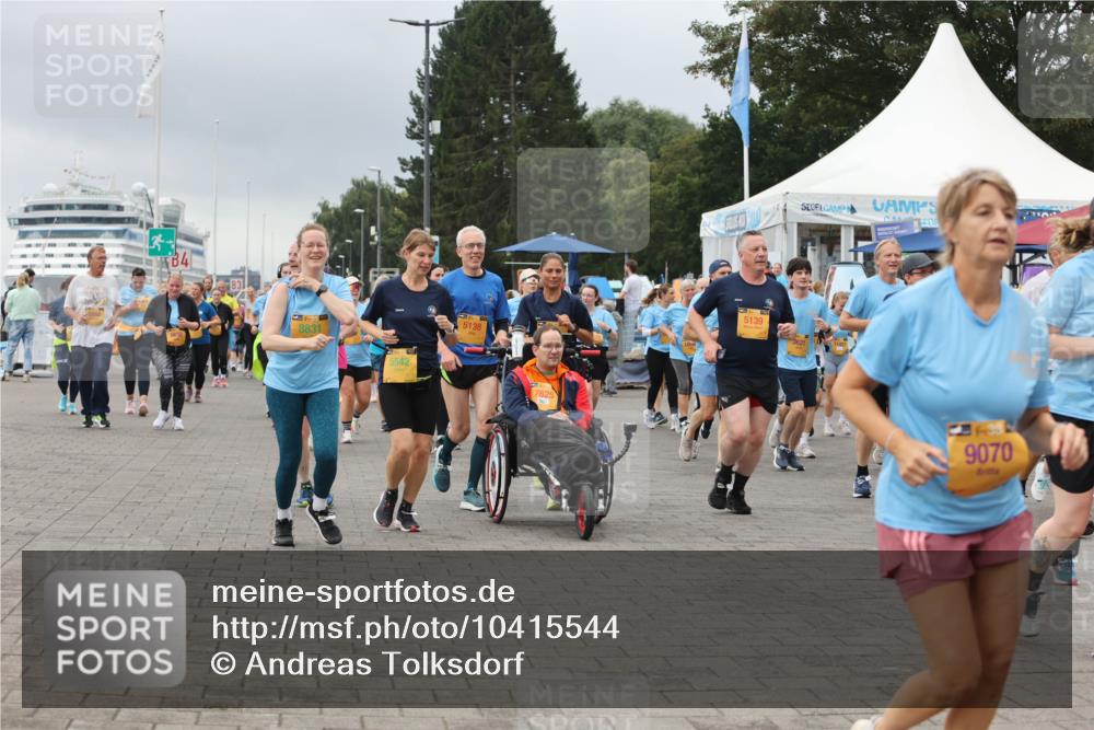 13.09.2026 - Kiel Lauf Andreas Tolksdorf http://msf.ph/oto/10415544 13.09.2026 10:06:31 Kiellinie 84, 8831, 5542, 5138, 7625, 5139, 9070 meine-sportfotos.de