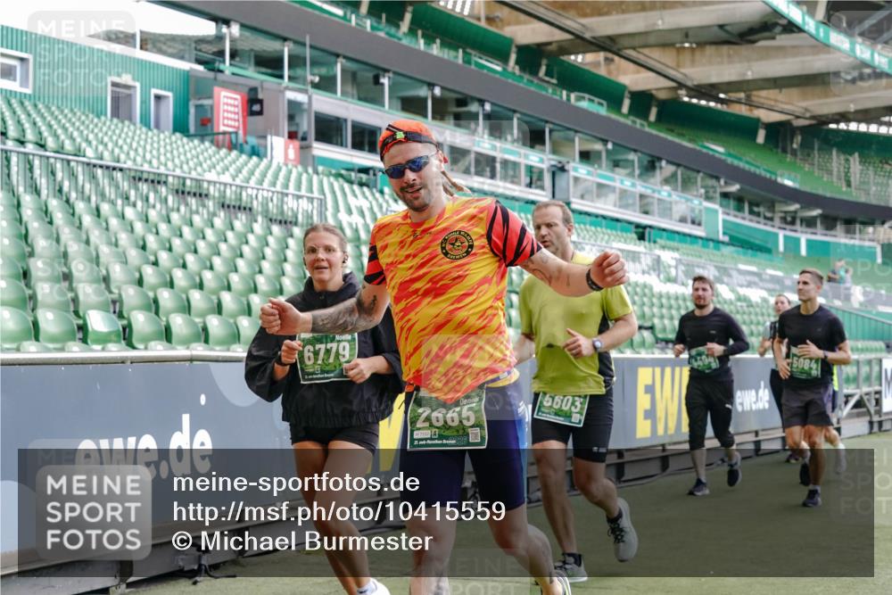 13.09.2026 - 21. swb-Marathon Bremen Michael Burmester http://msf.ph/oto/10415559 13.09.2026 13:19:19 Laufen im Stadion 333, 404, 464, 486, 512, 546, 732, 753, 837, 921, 938, 1066, 1156, 1431, 1506, 1765, 1844, 1868, 1916, 2028, 2056, 2123, 2137, 2224, 2240, 2294, 2315, 2357, 2358, 2453, 2557, 2563, 2614, 2622, 2626, 2689, 2702, 2703, 2722, 2756, 2786, 2843, 2845, 2849, 2857, 2879, 2880, 2893, 2944, 2983, 2999, 3031, 3046, 3059, 3072, 3096, 3100, 3116, 3146, 3189, 3198, 3210, 3243, 3263, 3285, 3287, 3310, 3315, 3476, 3537, 3619, 3633, 3654, 3740, 3879, 4478 meine-sportfotos.de