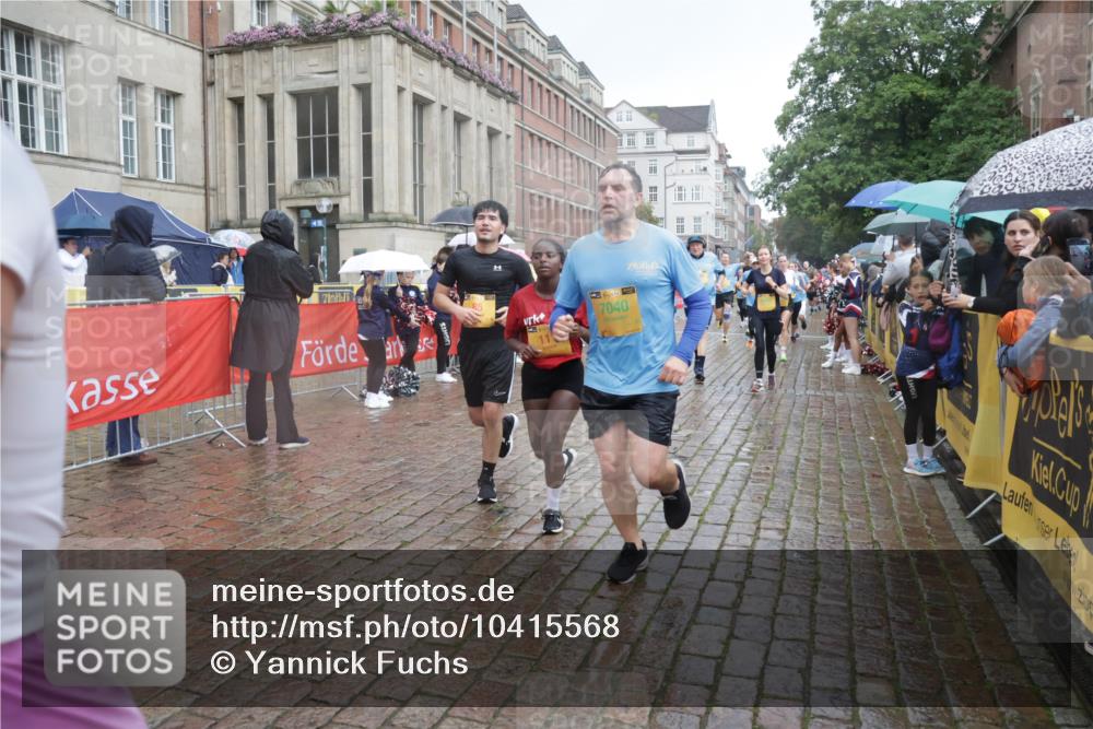 13.09.2026 - Kiel Lauf Yannick Fuchs http://msf.ph/oto/10415568 13.09.2026 10:47:34 Ziel 335, 365, 917, 1944, 3306, 3512, 3565, 3745, 4070, 4077, 4096, 4149, 4187, 4450, 4531, 5239, 5573, 5787, 5980, 6005, 6235, 6792, 6940, 6946, 6978, 7632, 8058, 8309, 9104, 9114, 9643, 9946, 9959, 10115, 10720, 11271, 11382, 12377, 12498, 85, 111, 116, 525, 816, 821, 1107, 1280, 1367, 1563, 1674, 1803, 2000, 2183, 2185, 2429, 2713, 2947, 3064, 3136, 3183, 3463, 4150, 4380, 4450, 4773, 4789, 4894, 5089, 5195, 5424, 5505, 5649, 5914, 6142, 6742, 6981, 7288, 85 meine-sportfotos.de
