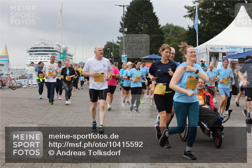 13.09.2026 - Kiel Lauf Andreas Tolksdorf http://msf.ph/oto/10415592 13.09.2026 10:06:32 Kiellinie 2050, 3, 4, 11361, 6690, 5542, 8831, 39, 625, 1168, 10977 meine-sportfotos.de