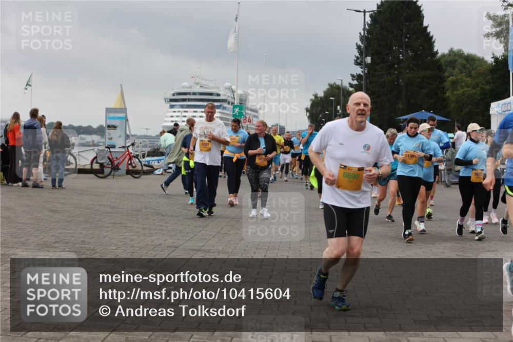 13.09.2026 - Kiel Lauf Andreas Tolksdorf http://msf.ph/oto/10415604 13.09.2026 10:06:33 Kiellinie 2050, 34, 39, 6690, 1136, 9693 meine-sportfotos.de