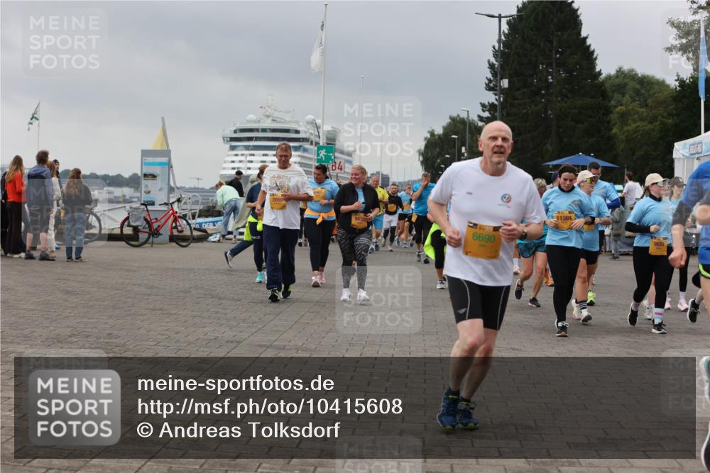 13.09.2026 - Kiel Lauf Andreas Tolksdorf http://msf.ph/oto/10415608 13.09.2026 10:06:33 Kiellinie 2050, 3, 84, 8630, 1, 39, 6690, 11361, 9693 meine-sportfotos.de