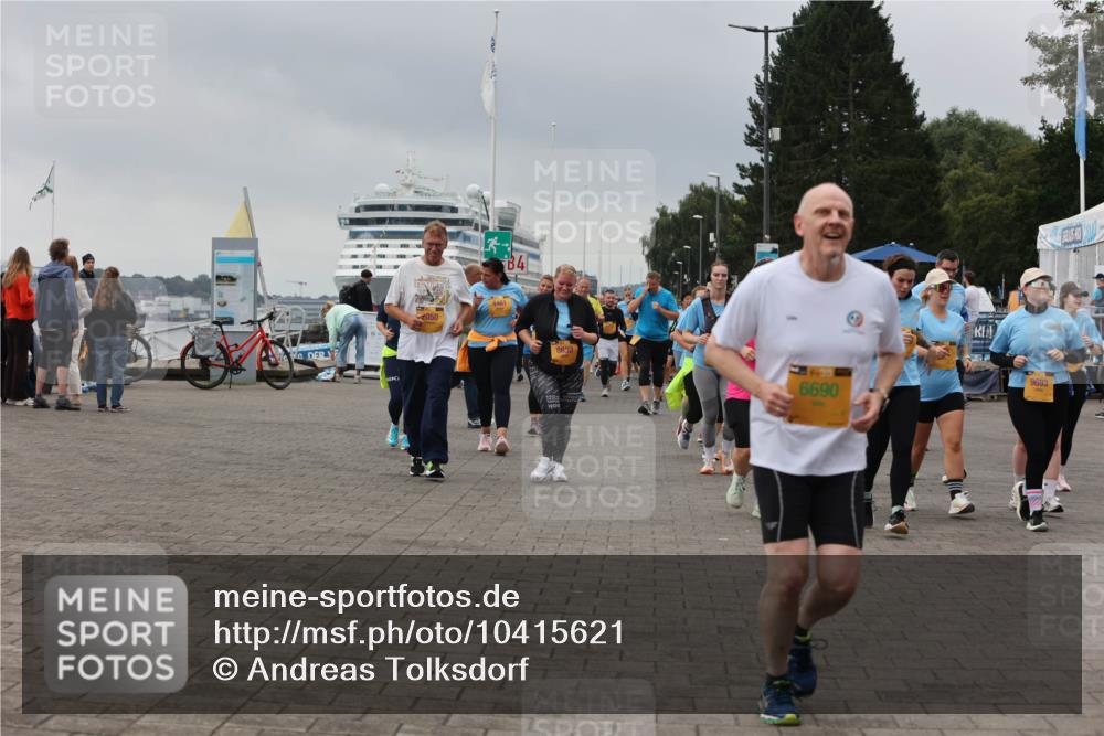 13.09.2026 - Kiel Lauf Andreas Tolksdorf http://msf.ph/oto/10415621 13.09.2026 10:06:34 Kiellinie 13, 2050, 4461, 4, 8630, 6690, 9693 meine-sportfotos.de