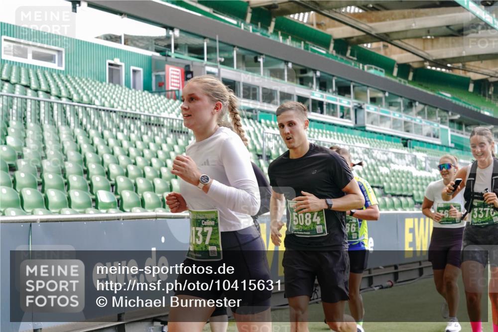 13.09.2026 - 21. swb-Marathon Bremen Michael Burmester http://msf.ph/oto/10415631 13.09.2026 13:19:23 Laufen im Stadion 333, 404, 464, 486, 512, 546, 732, 753, 837, 921, 938, 1066, 1156, 1431, 1506, 1756, 1765, 1815, 1844, 1868, 1916, 2028, 2056, 2123, 2137, 2224, 2240, 2294, 2315, 2357, 2358, 2453, 2533, 2557, 2563, 2614, 2622, 2626, 2689, 2694, 2695, 2702, 2703, 2722, 2756, 2786, 2843, 2845, 2849, 2857, 2879, 2880, 2893, 2944, 2983, 2999, 3031, 3046, 3059, 3072, 3096, 3100, 3116, 3146, 3189, 3198, 3210, 3243, 3263, 3285, 3287, 3310, 3315, 3476, 3537, 3619, 3633, 3740, 3879, 4478 meine-sportfotos.de