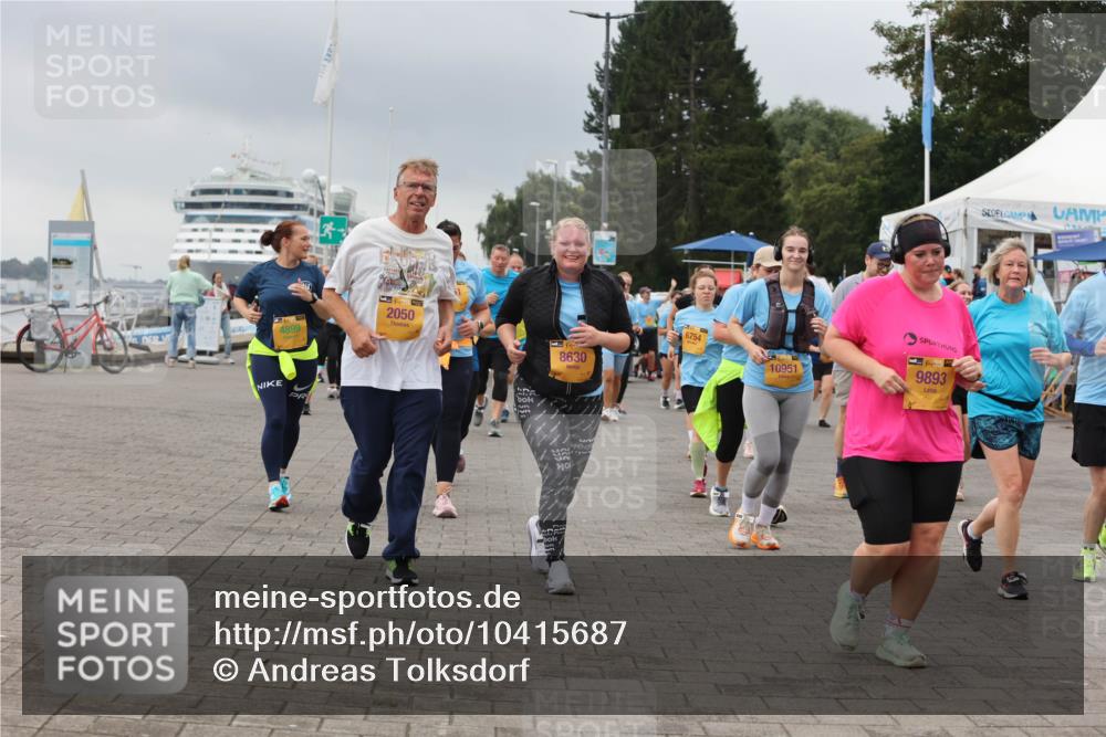 13.09.2026 - Kiel Lauf Andreas Tolksdorf http://msf.ph/oto/10415687 13.09.2026 10:06:37 Kiellinie 4899, 2050, 8630, 6754, 10951, 9893 meine-sportfotos.de